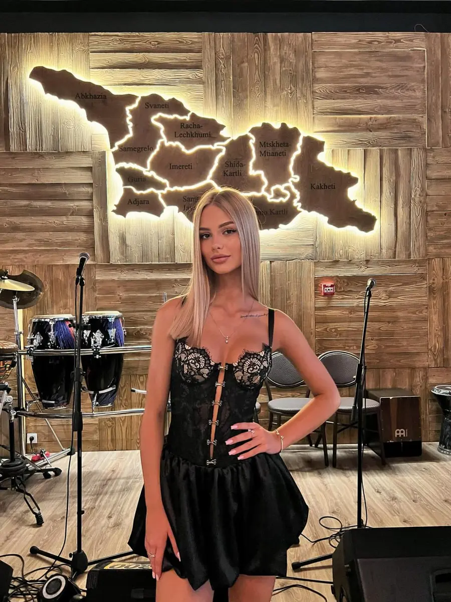 Аделина эскорт в городе Москва