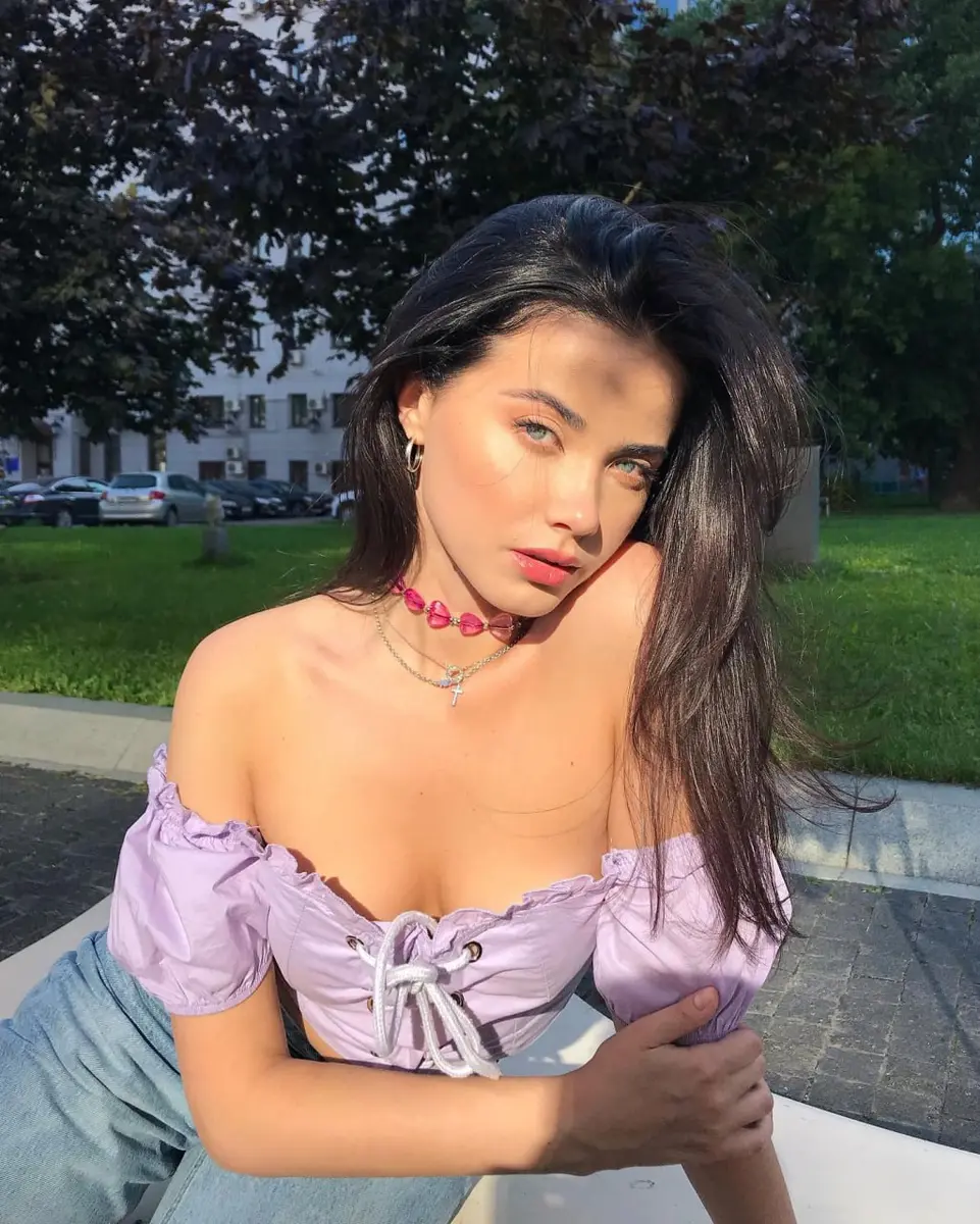 Аделлина эскорт в городе Москва