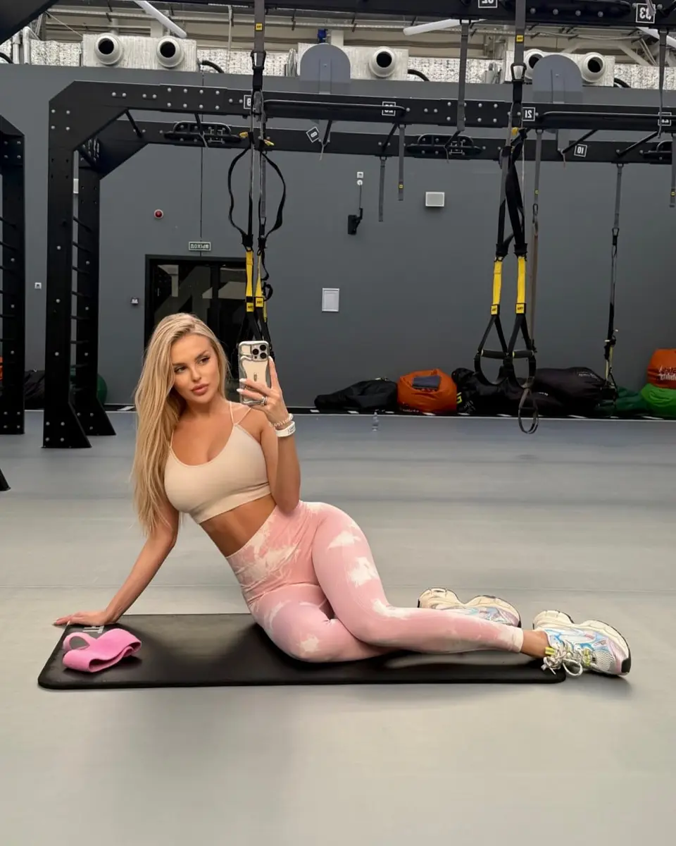 Аурелина эскорт в городе Москва