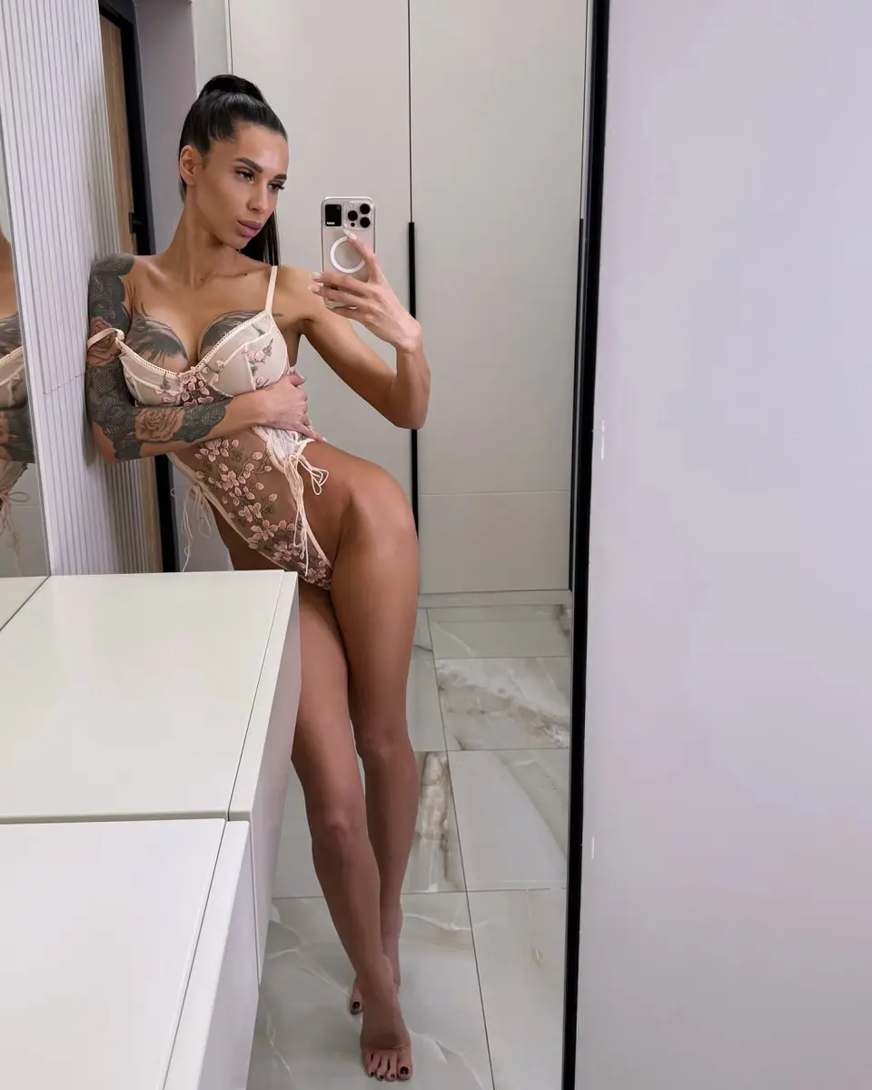 Аурора эскорт в городе Москва