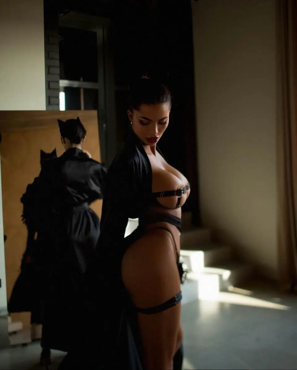 Дина эскорт в городе Москва