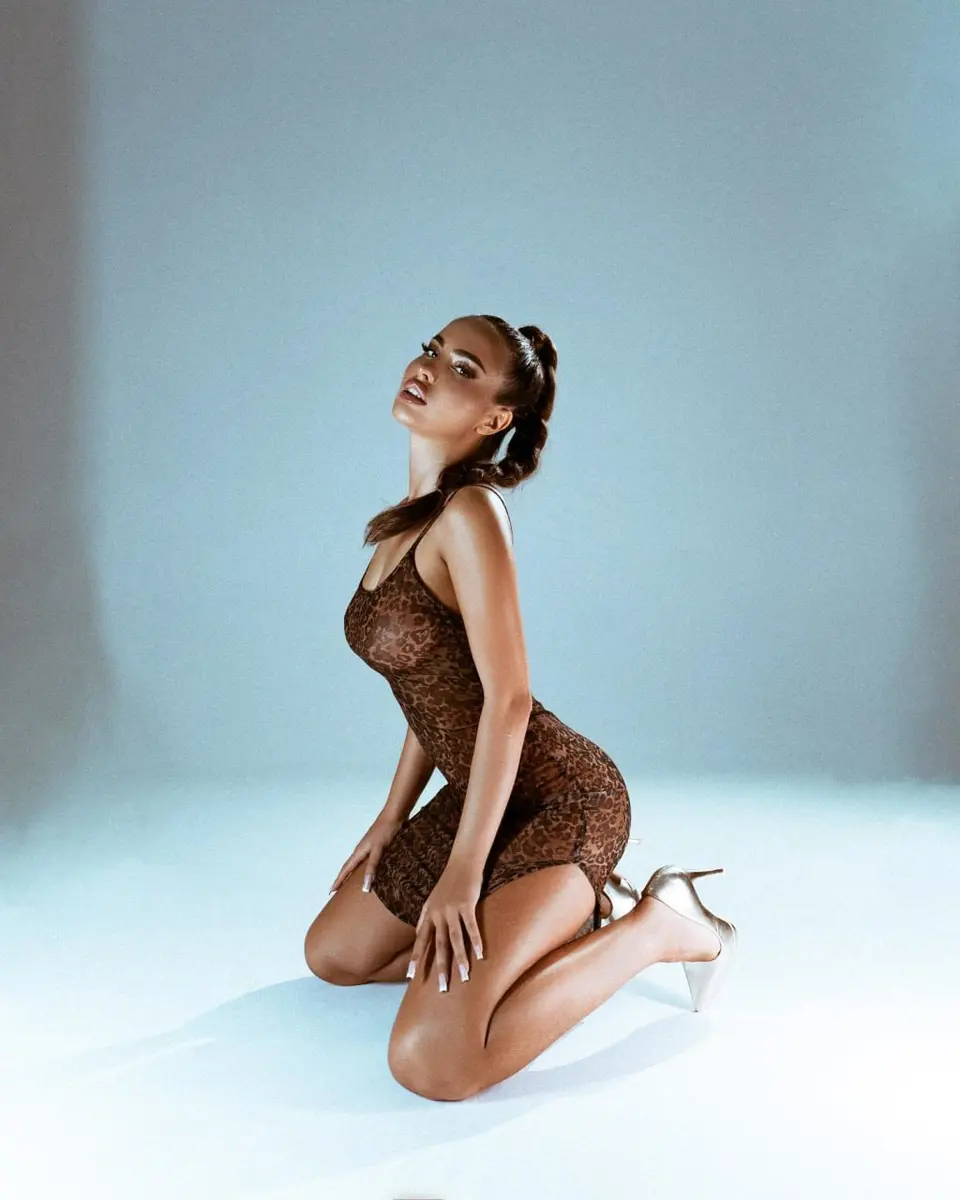 Эльвира эскорт в городе Москва