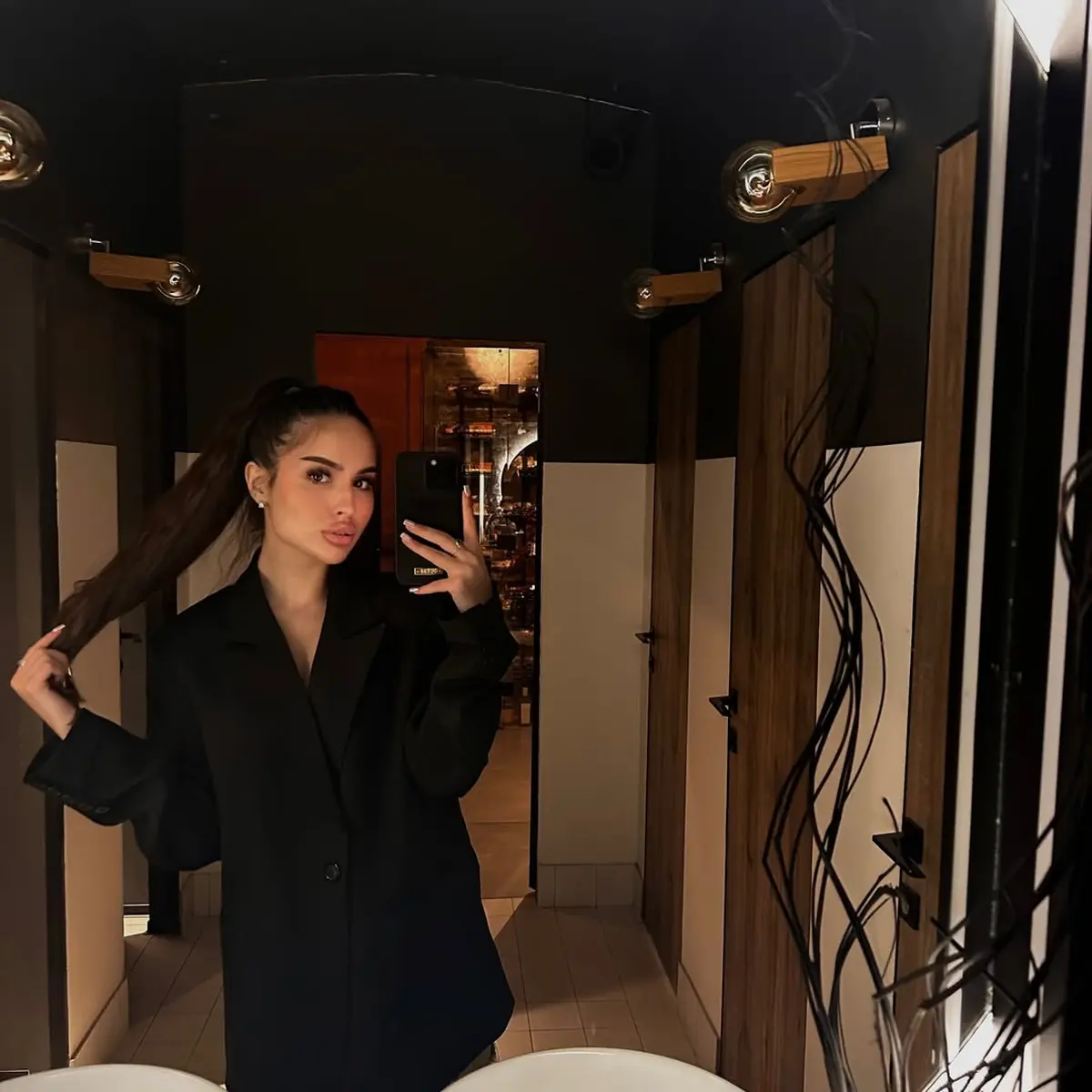 Эльвира эскорт в городе Москва