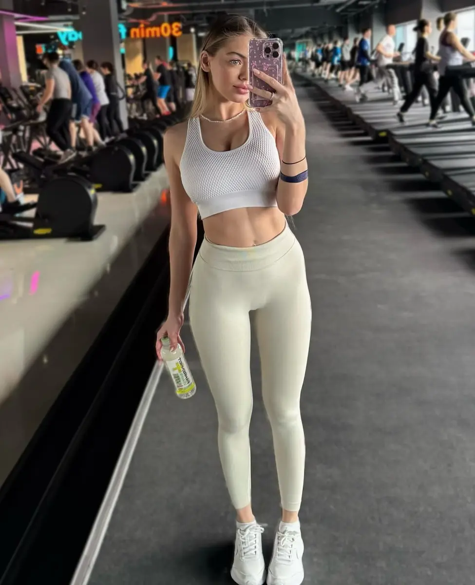 Эсмеральда эскорт в городе Москва