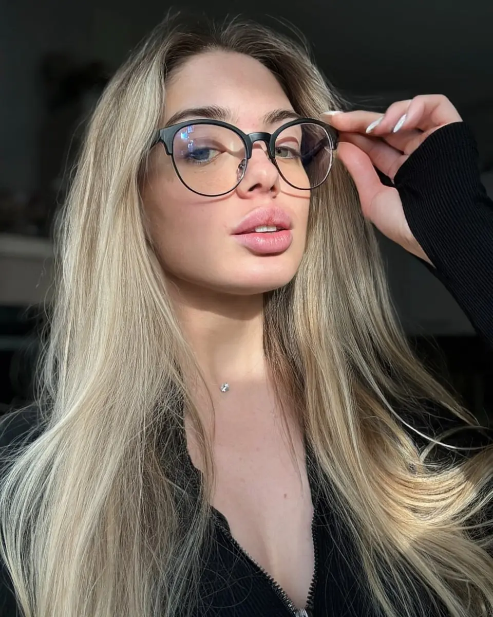 Эсмеральда эскорт в городе Москва