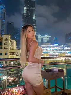 Eva escort in Dubai