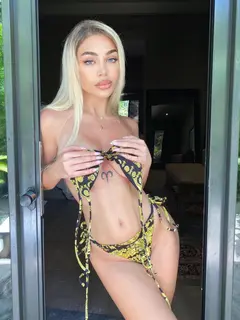 Eva escort in Dubai