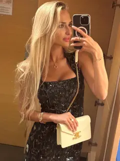 Luna escort in Dubai