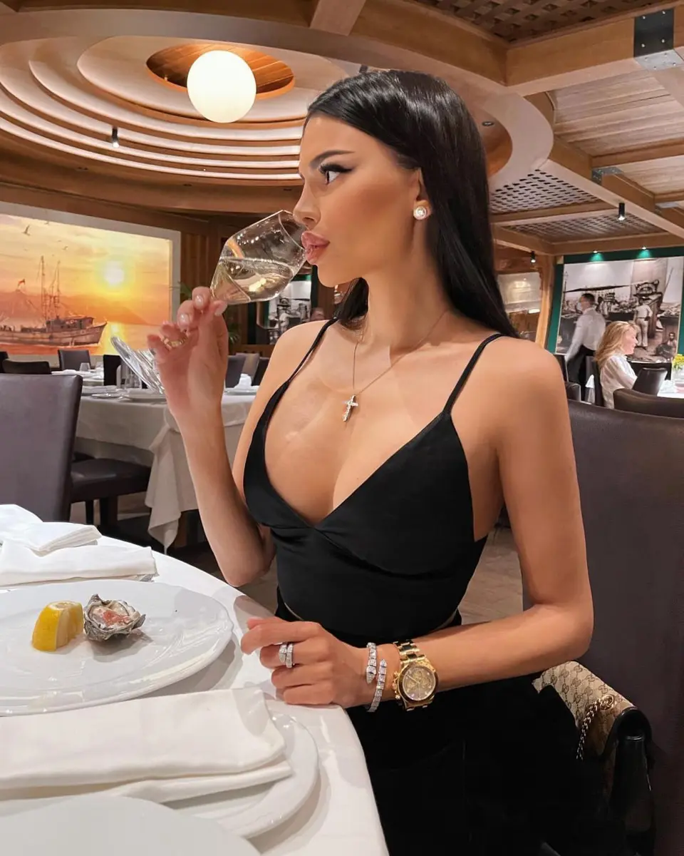 Мила эскорт в городе Москва