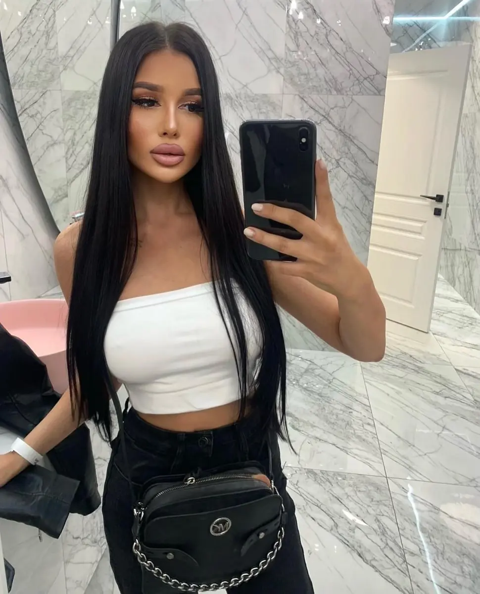 Милана эскорт в городе Москва