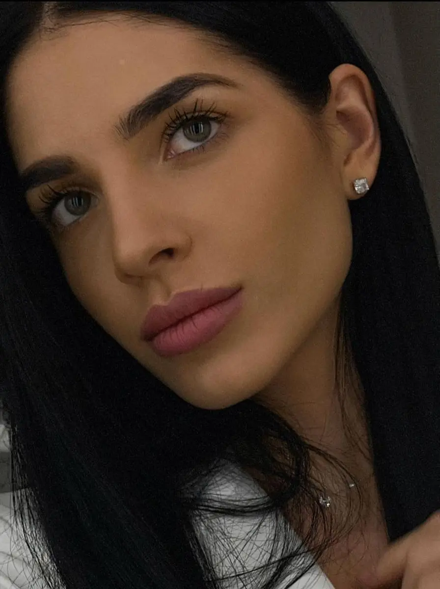 Офелия эскорт в городе Москва