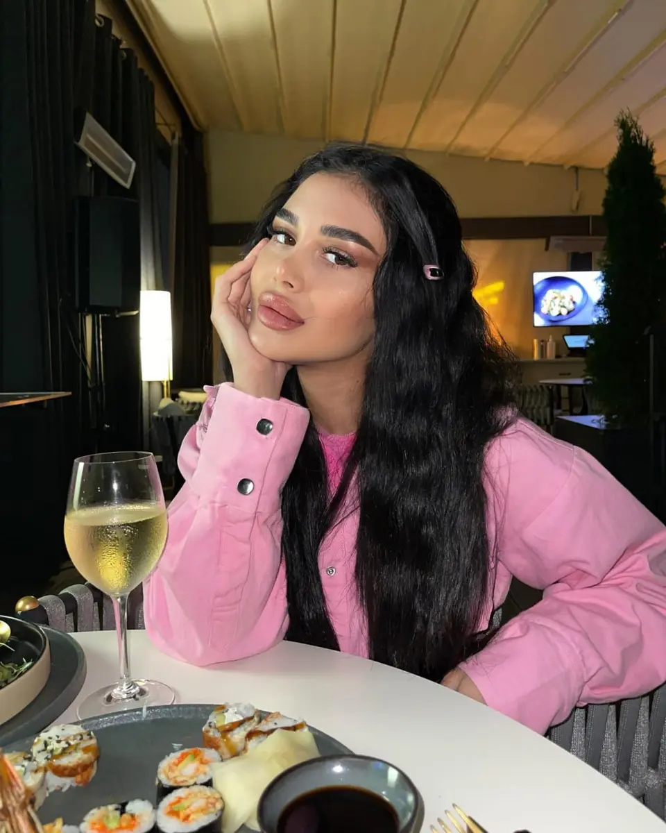 Розалин эскорт в городе Москва