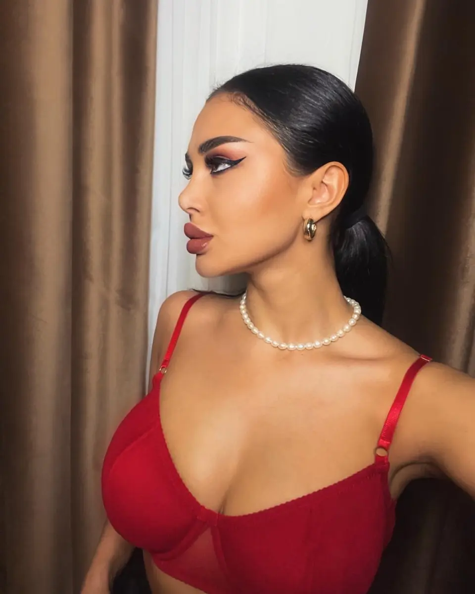 Розалин эскорт в городе Москва