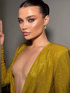 Samira escort in Dubai