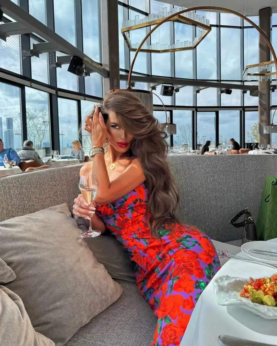 София эскорт в городе Москва